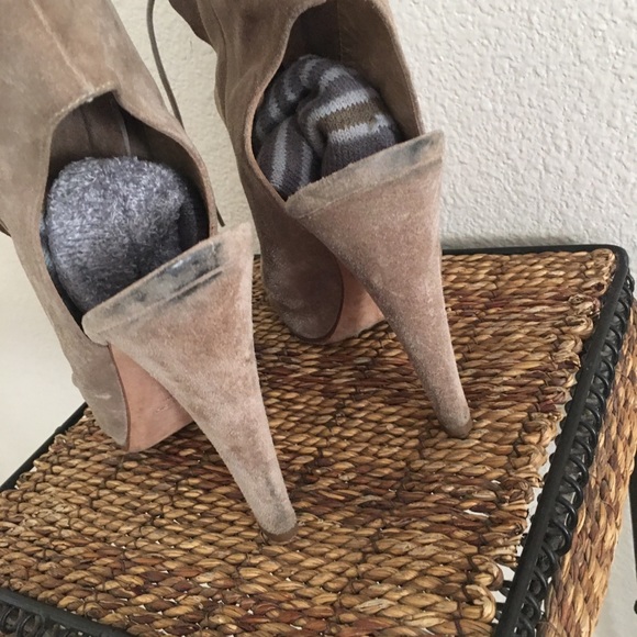 Giuseppe Zanotti for Thakoon suede ruffle booties - Picture 8 of 16